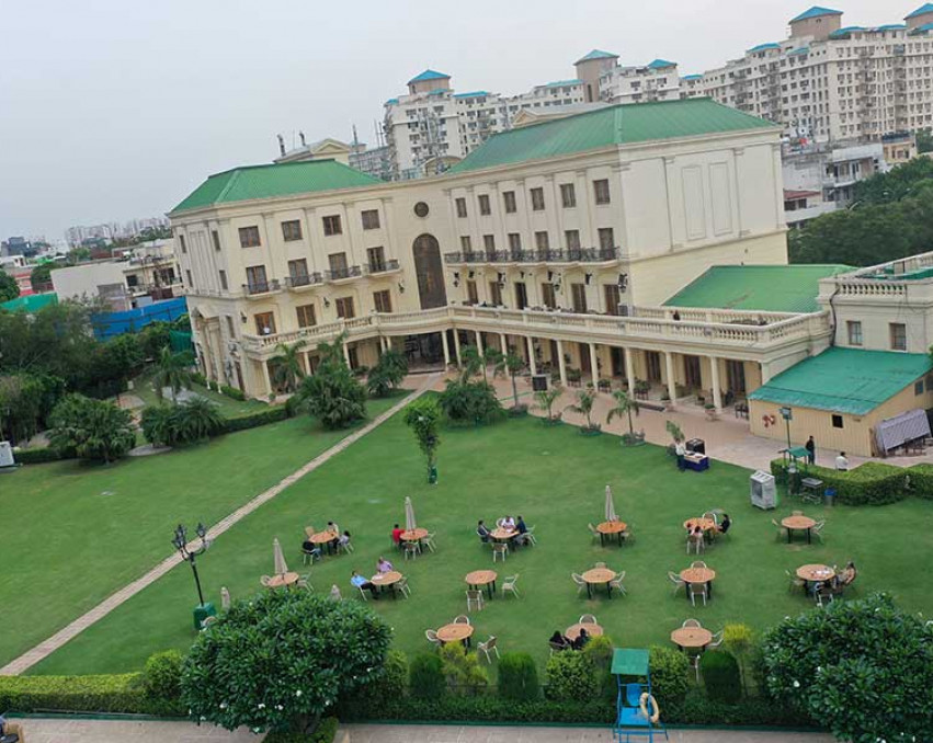 DLF Platinum Residences